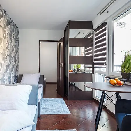 Plac Uniwersytecki 15B Вроцлав Номер фото