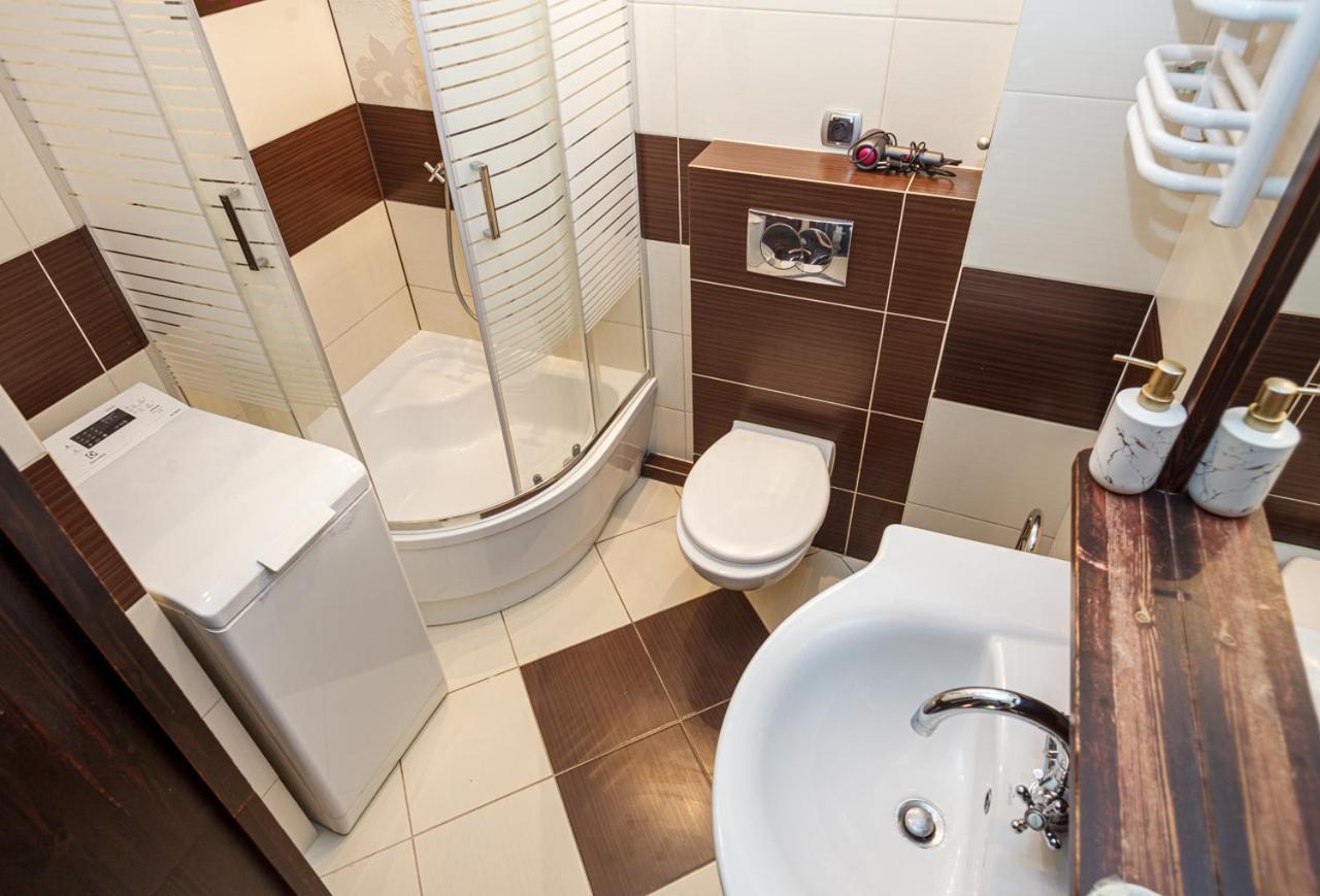 Plac Uniwersytecki 15b Homestay *